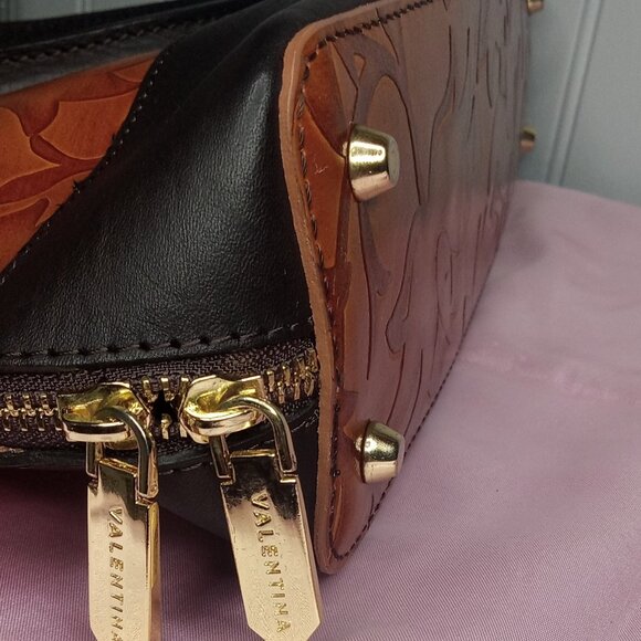 Valentina Embossed Leaf Leather Purse - Picture 5 of 11